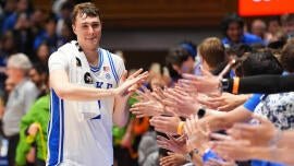 A Cooper Flagg 2025 -ben a legjobb választás az NBA -vázlatban: Mit kell tudni a Mavericks előtt, válassza a Duke Freshman -t 1 -nél.