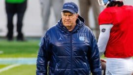 Hol kell Bill Belichick az egyetemi labdarúgó edzők között rangsorolni? Új közbenső és stratégiai tudós?