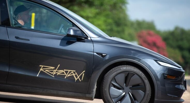 A Tesla robotaxija élő: Itt van az első reakciók közül néhány.