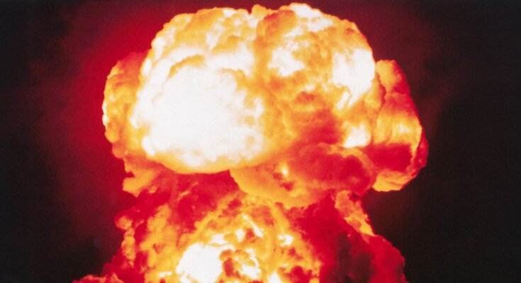 Az atombomba története és fizikája
