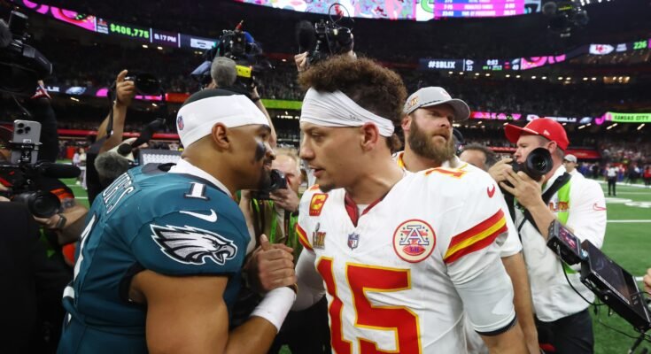ESPN az NFL hálózat, a RedZone Channel vásárlásához; A Liga visszanyeri a 10% -os tőkét