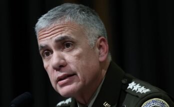 Az NSA volt vezetője, Paul Nakasone figyelmeztetést nyújt a technológia világára