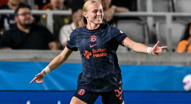 Hogy a Bay FC által a Penelope -i csuklás felgyullad az NWSL -be: "Amikor elkezdtem gólt szerezni, továbbra is jönnek"
